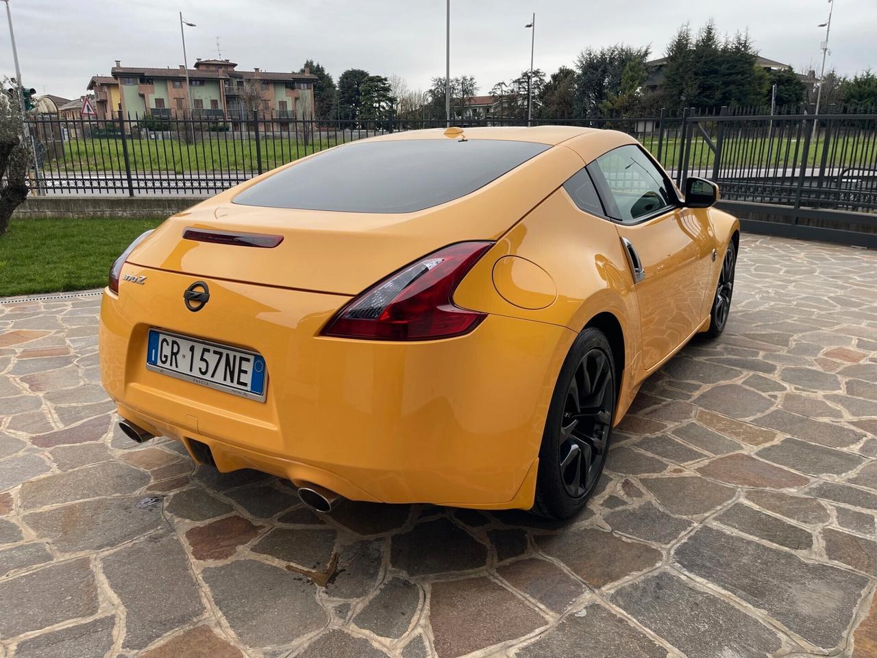 Nissan 370Z Coupé 3.7 V6 Lev 2