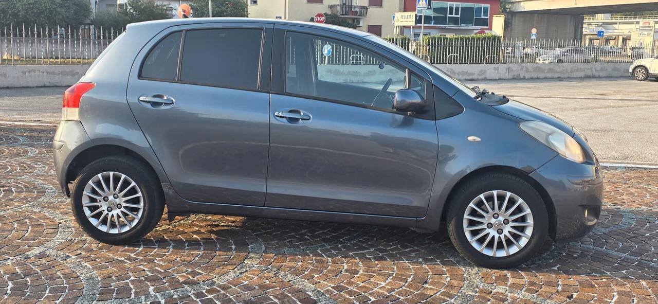 Toyota Yaris 1.3 5 porte M-MT Sol