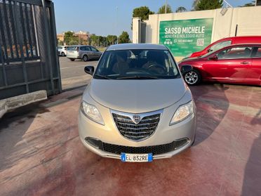 Lancia Ypsilon 1.2 69 CV 5 porte S&S Gold