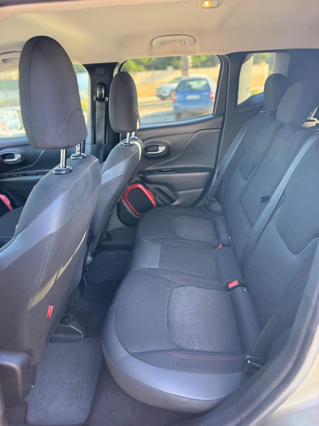 Jeep Renegade 2.0 Mjt 170CV 4WD Active Drive Low Trailhawk
