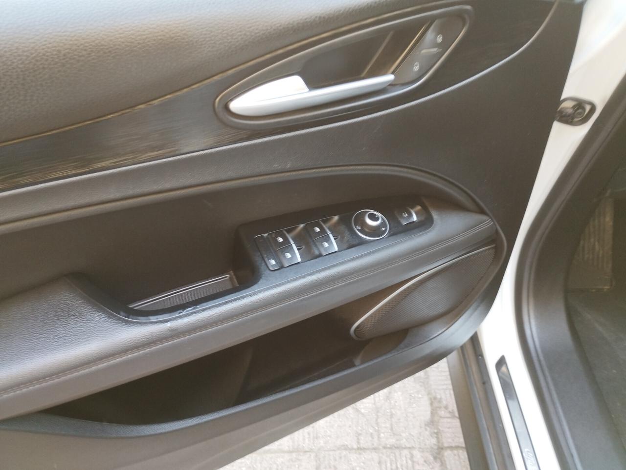 Alfa Romeo Stelvio 2.2 Turbodiesel 210 CV AT8 Q4 Business