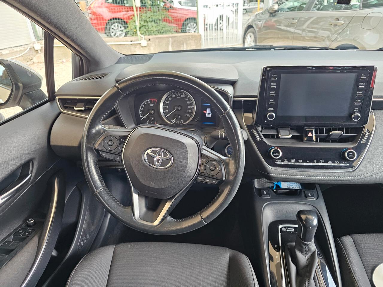 Toyota Corolla Touring Sports 1.8 Hybrid Business