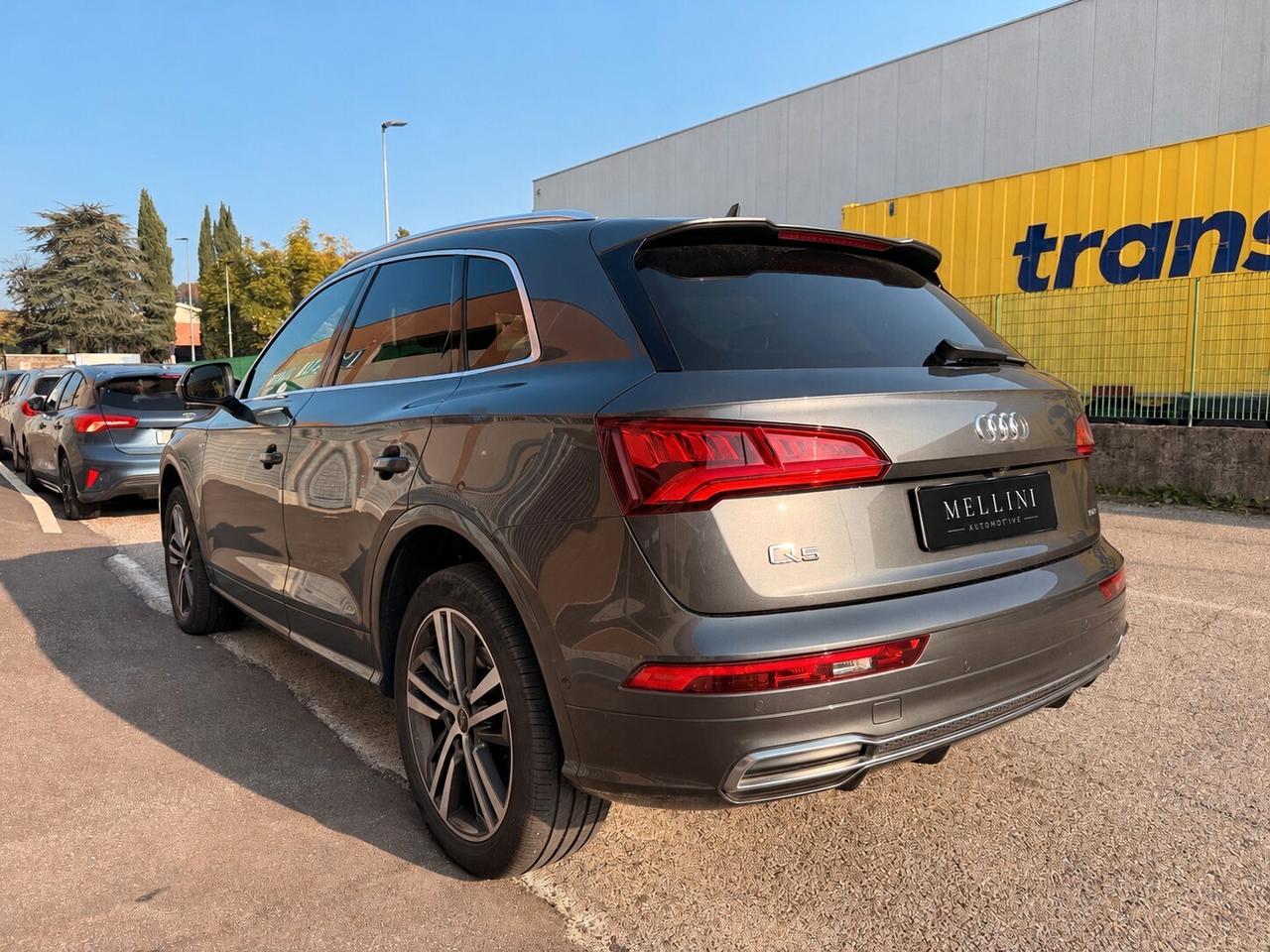 Audi Q5 40 TDI quattro S tronic Sport | 12 MESI GARANZIA