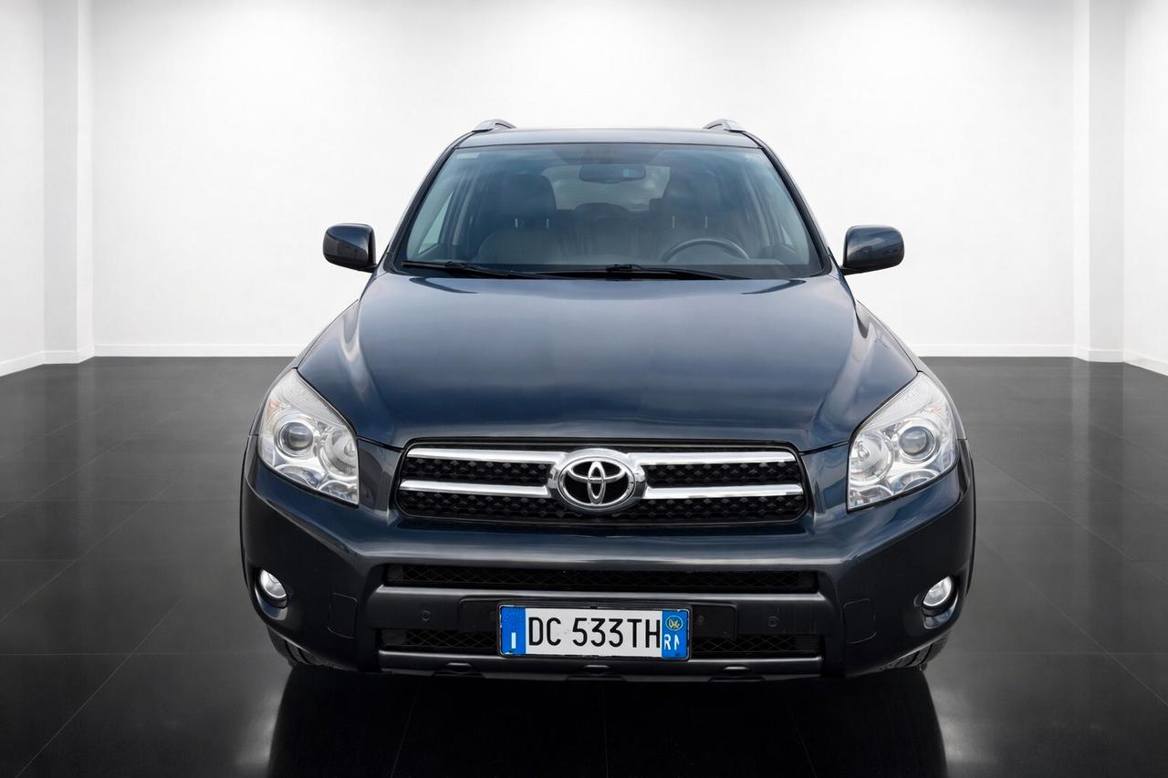 Toyota RAV 4 2.2 D-4D 177 CV 4x4 Luxury MOTORE RIFATTO