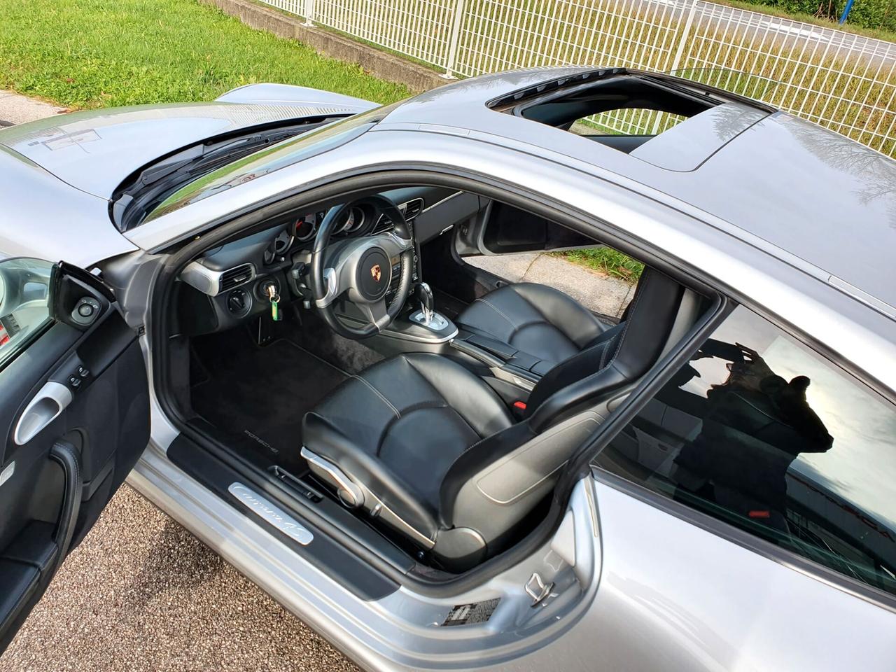Porsche 911 997.2 Carrera 4S Coupé