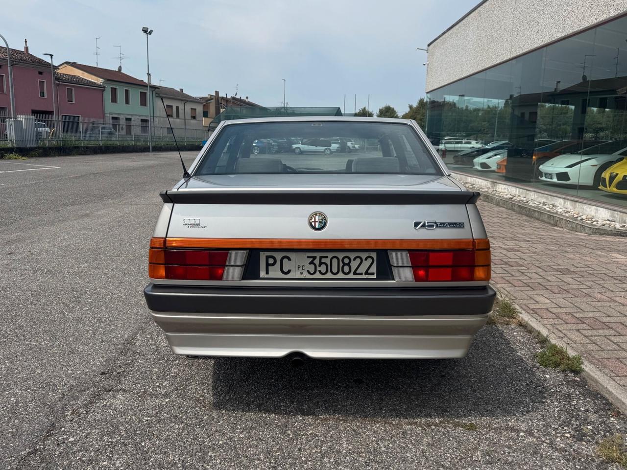 Alfa Romeo 75 2.0i Twin Spark