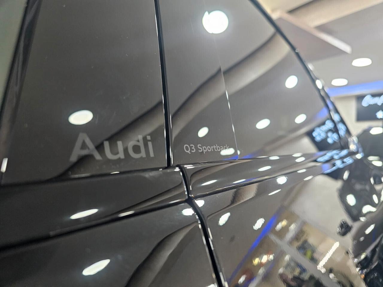 NUOVA AUDI Q3 SPORTBACK 35 TDI 150CV S-LINE S-TRONIC IDENTITY BLACK