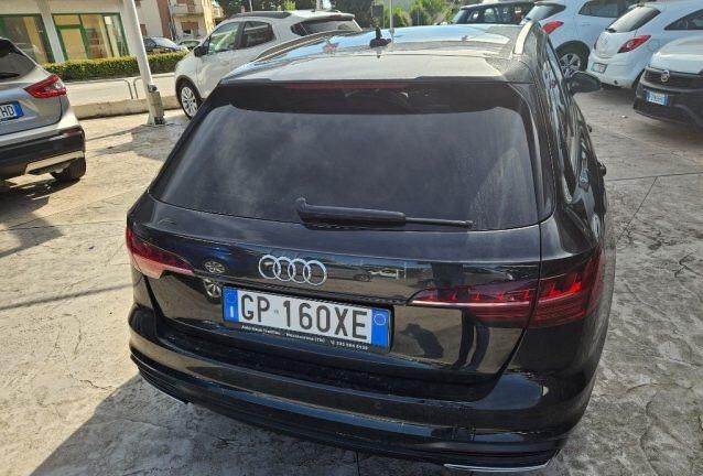 Audi A4 30 TDI/136 CV S tronic line edition