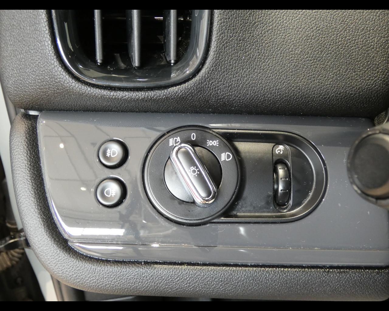 MINI Mini Countrym.(F60) - Mini 2.0 Cooper D Business Countryman Automatica