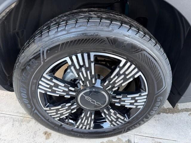 Fiat 600 Hybrid 100 CV DCT MHEV La Prima