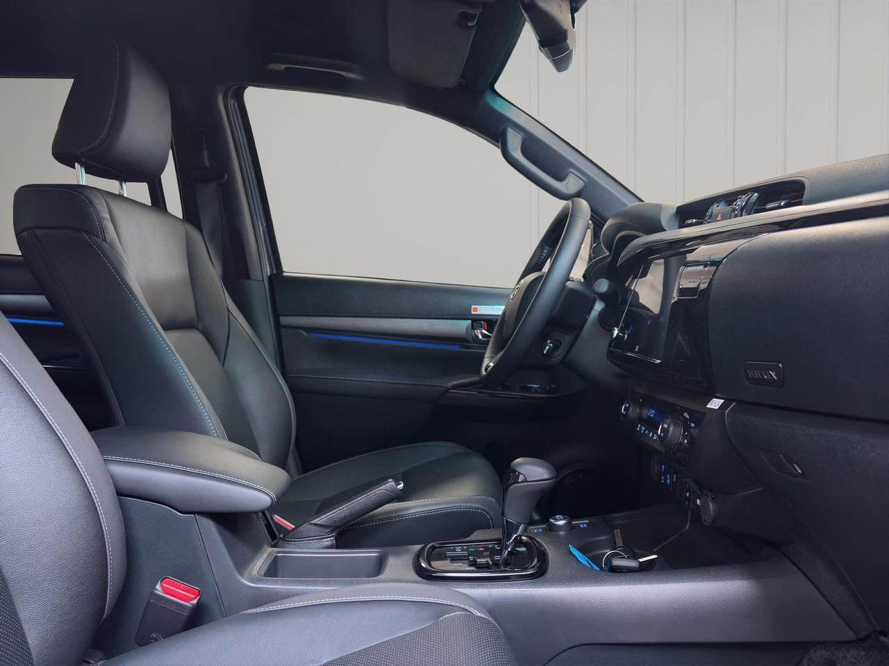 Toyota Hilux 2.8 d-4d 48V double cab Invincible
