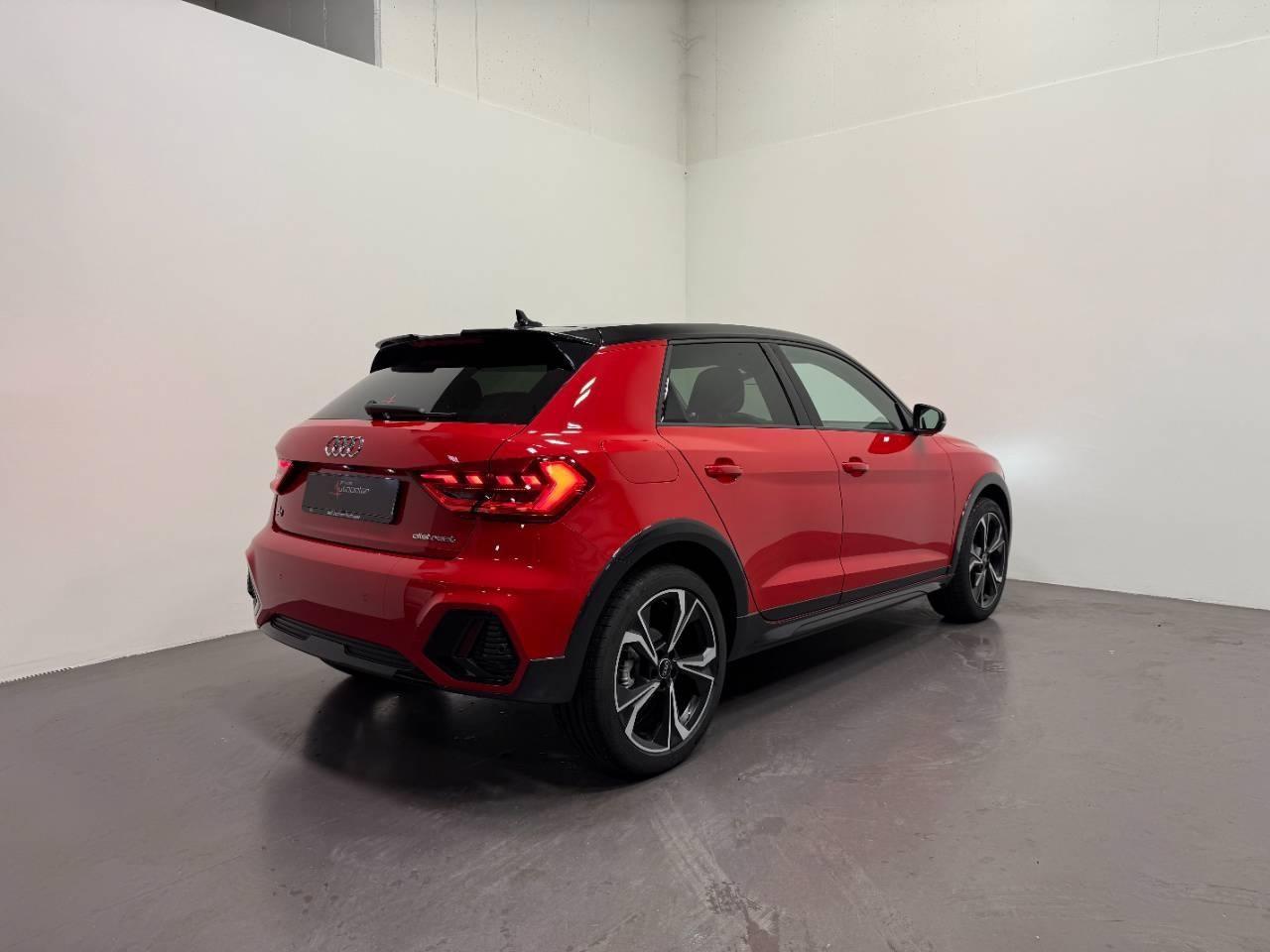 AUDI A1 ALLSTREET 30 TFSI S-TRONIC IDENTITY CONTRAST