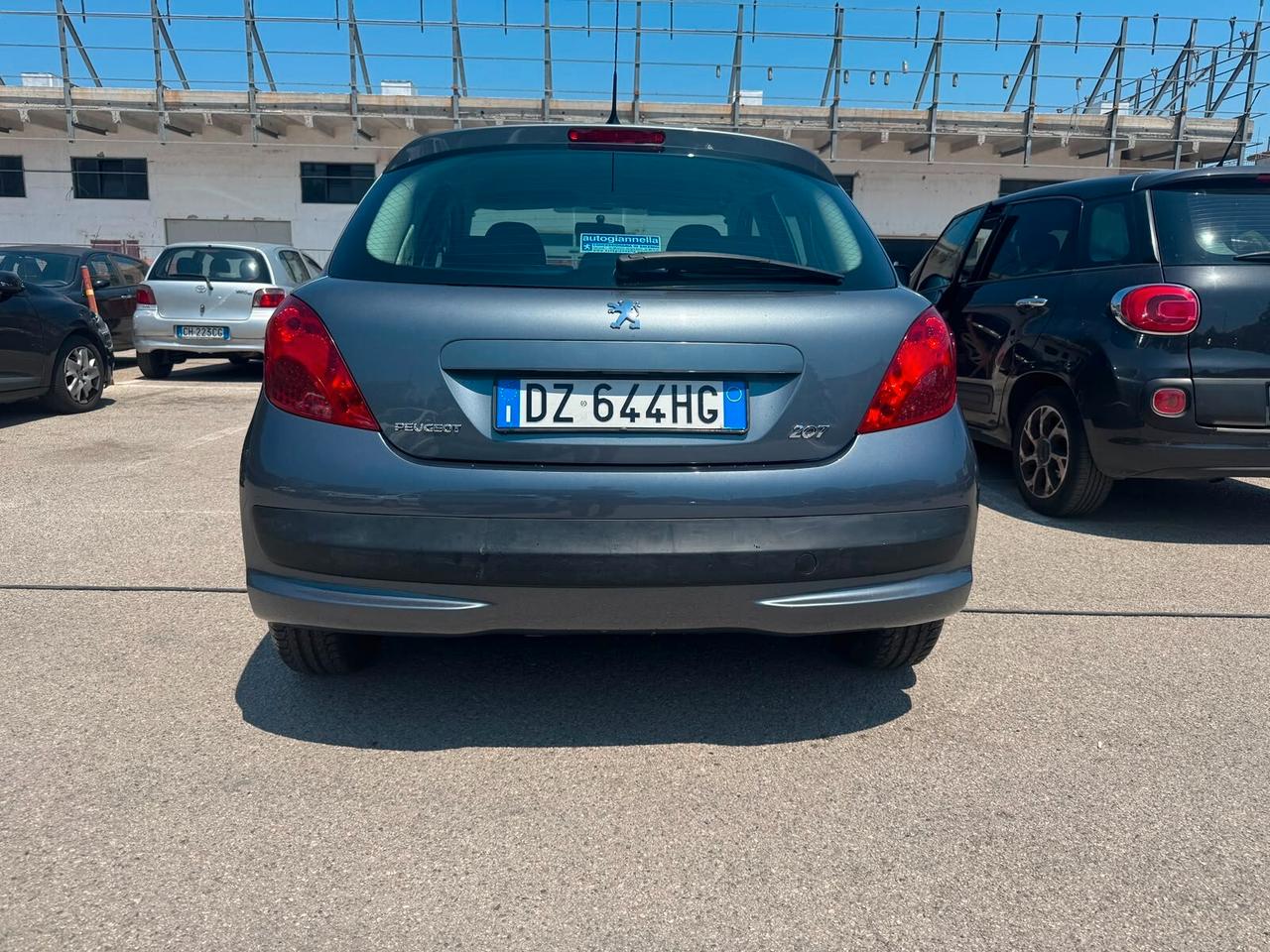 Peugeot 207 1.4 DIESEL XNEOPATENTI 99.000 KM