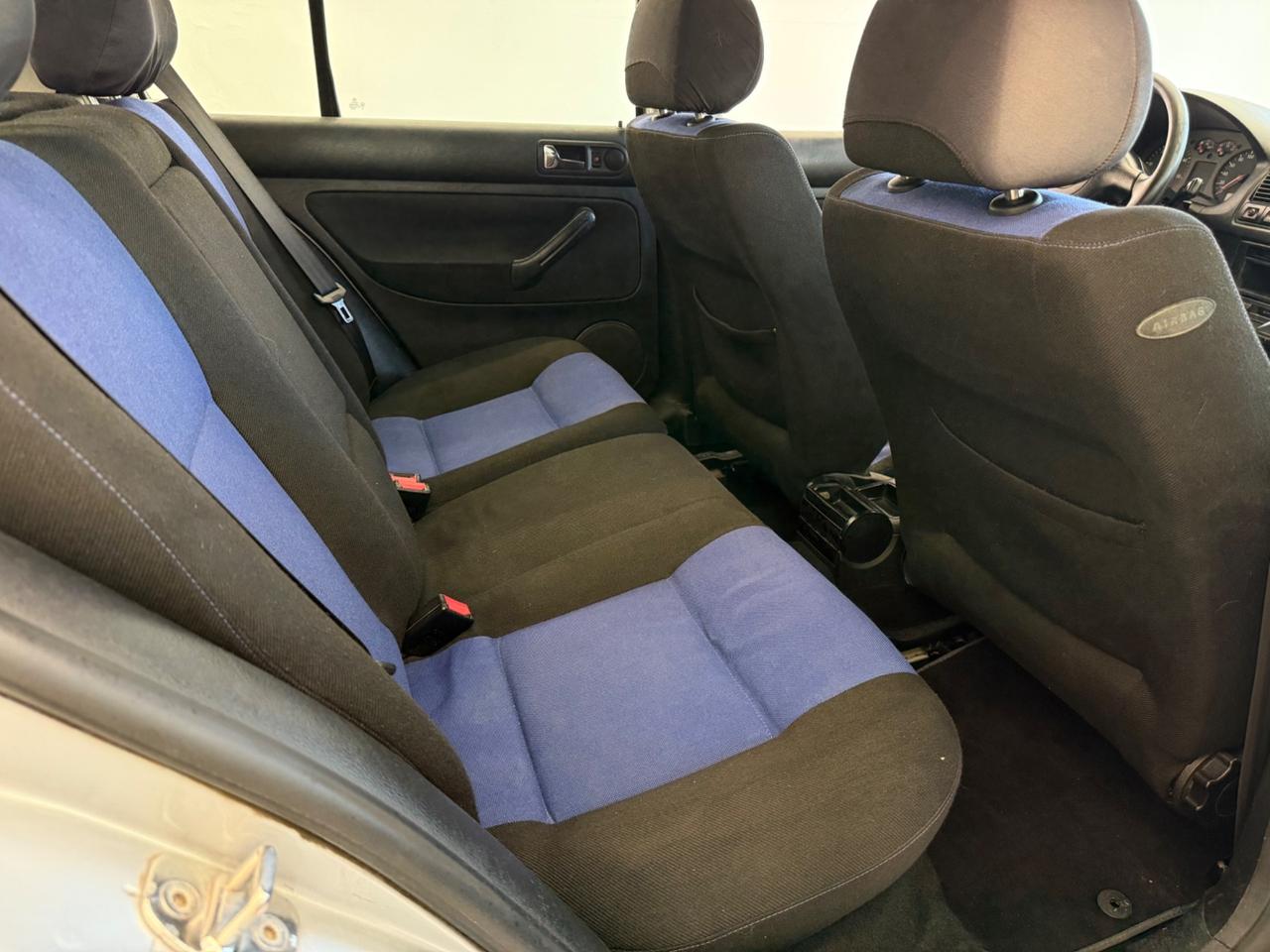 Volkswagen Golf 1.9 TDI/90 CV cat 5 porte