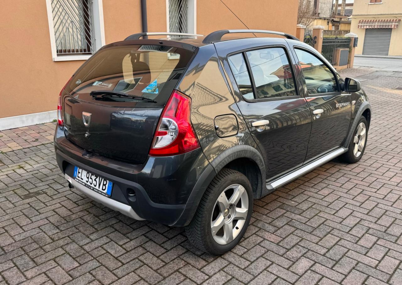 Dacia Sandero Stepway 1.6 a GPL Ok Neopatentati