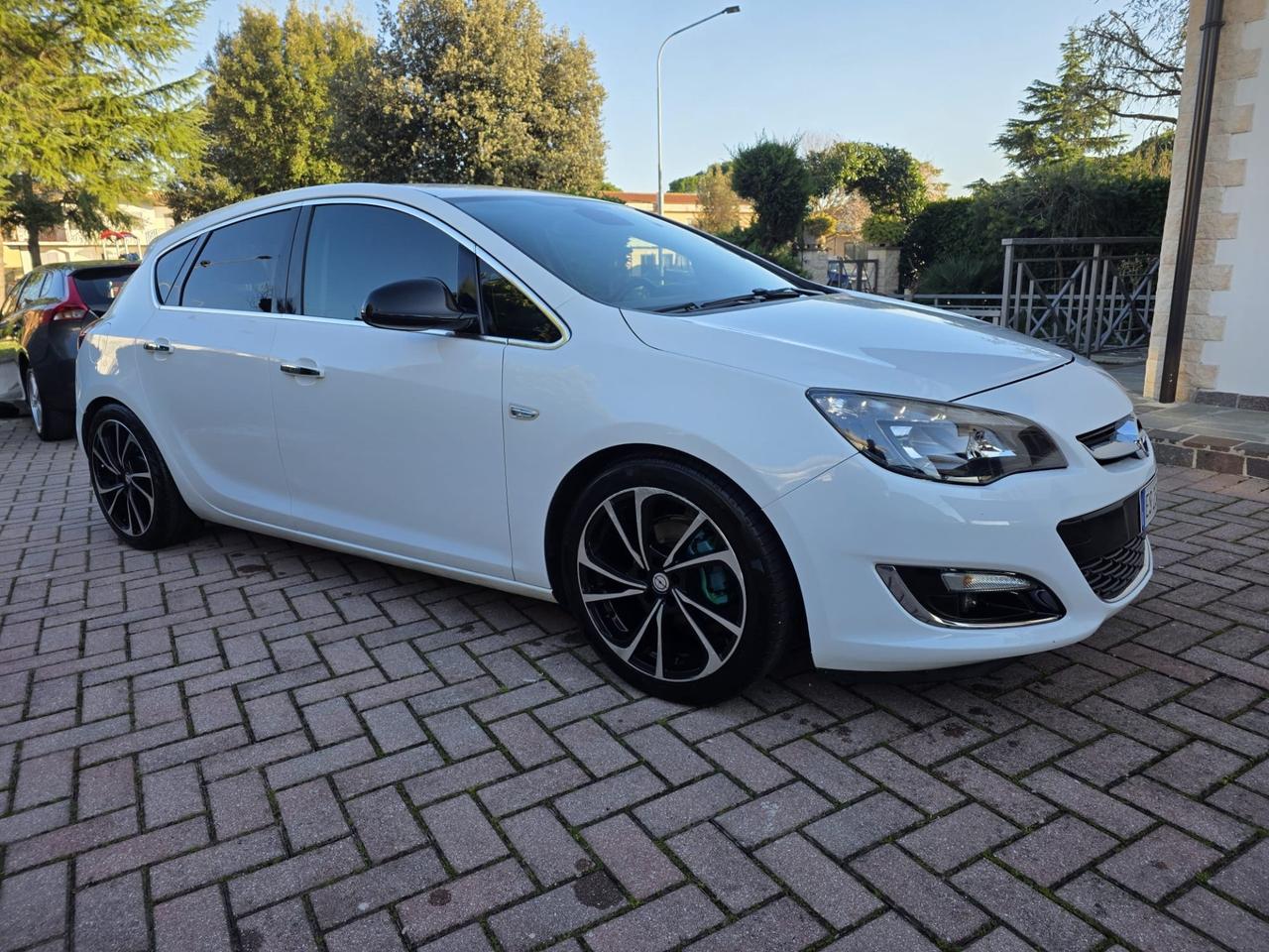 Opel Astra 1.4 Turbo 140CV 5 porte GPL Tech Cosmo