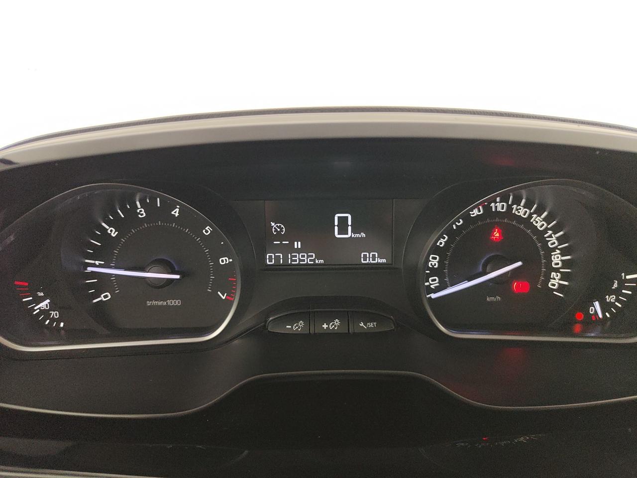 PEUGEOT 208 5p 1.2 puretech Active s&s 82cv neopatentati