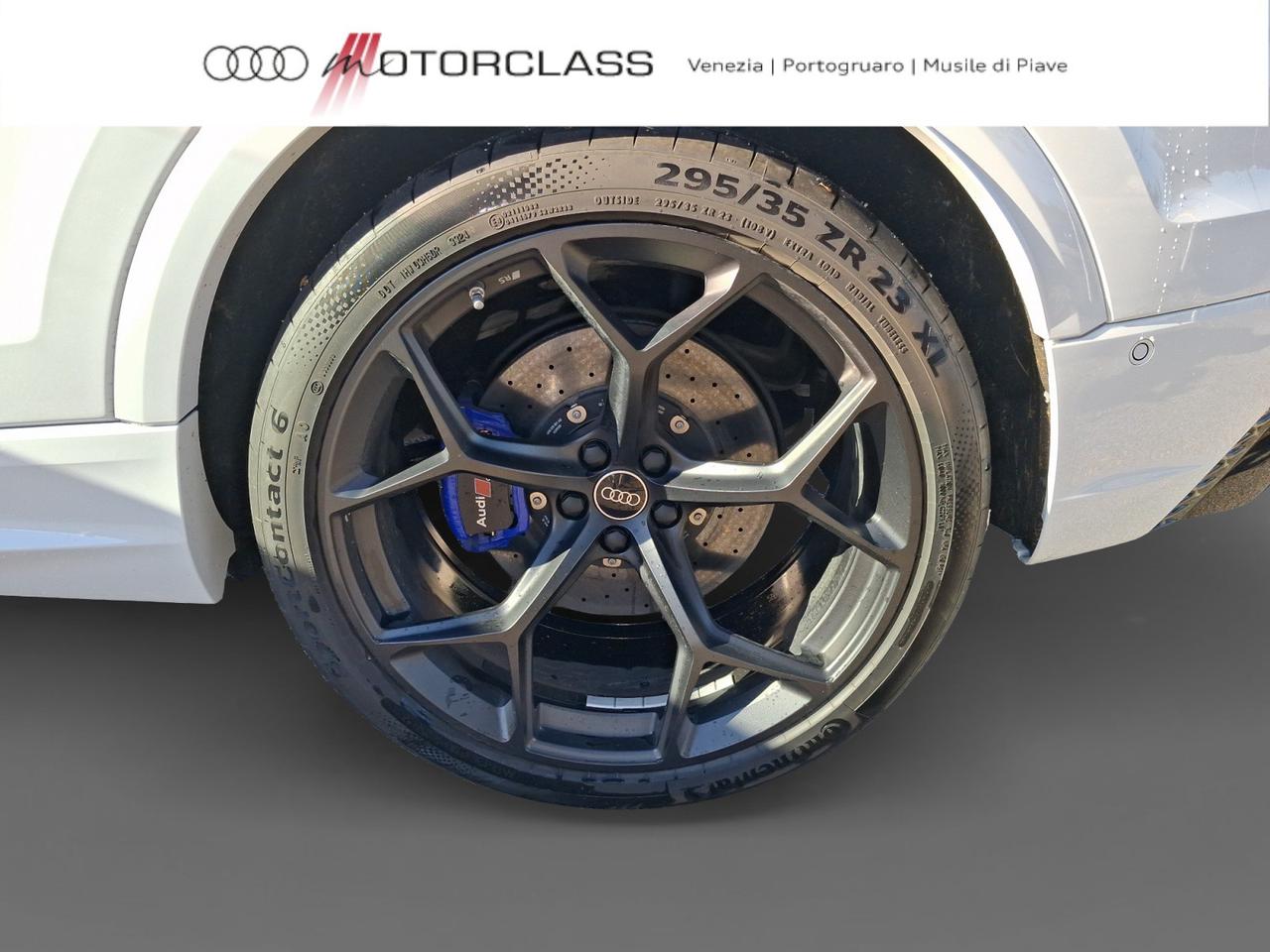 Audi RSQ8 rs 4.0 v8 mhev 48v 640cv performance tiptronic