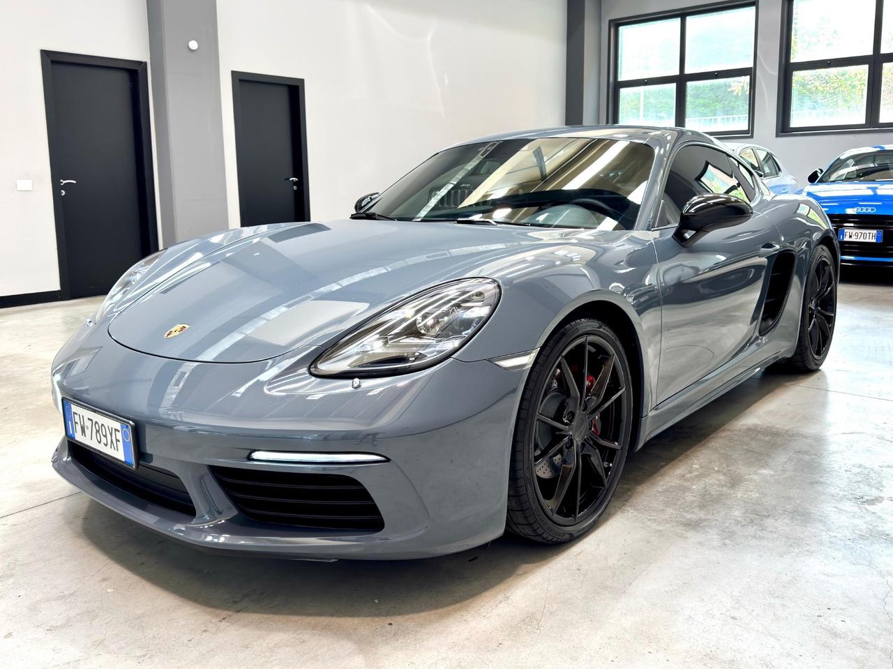 Porsche 718 Cayman 2.0