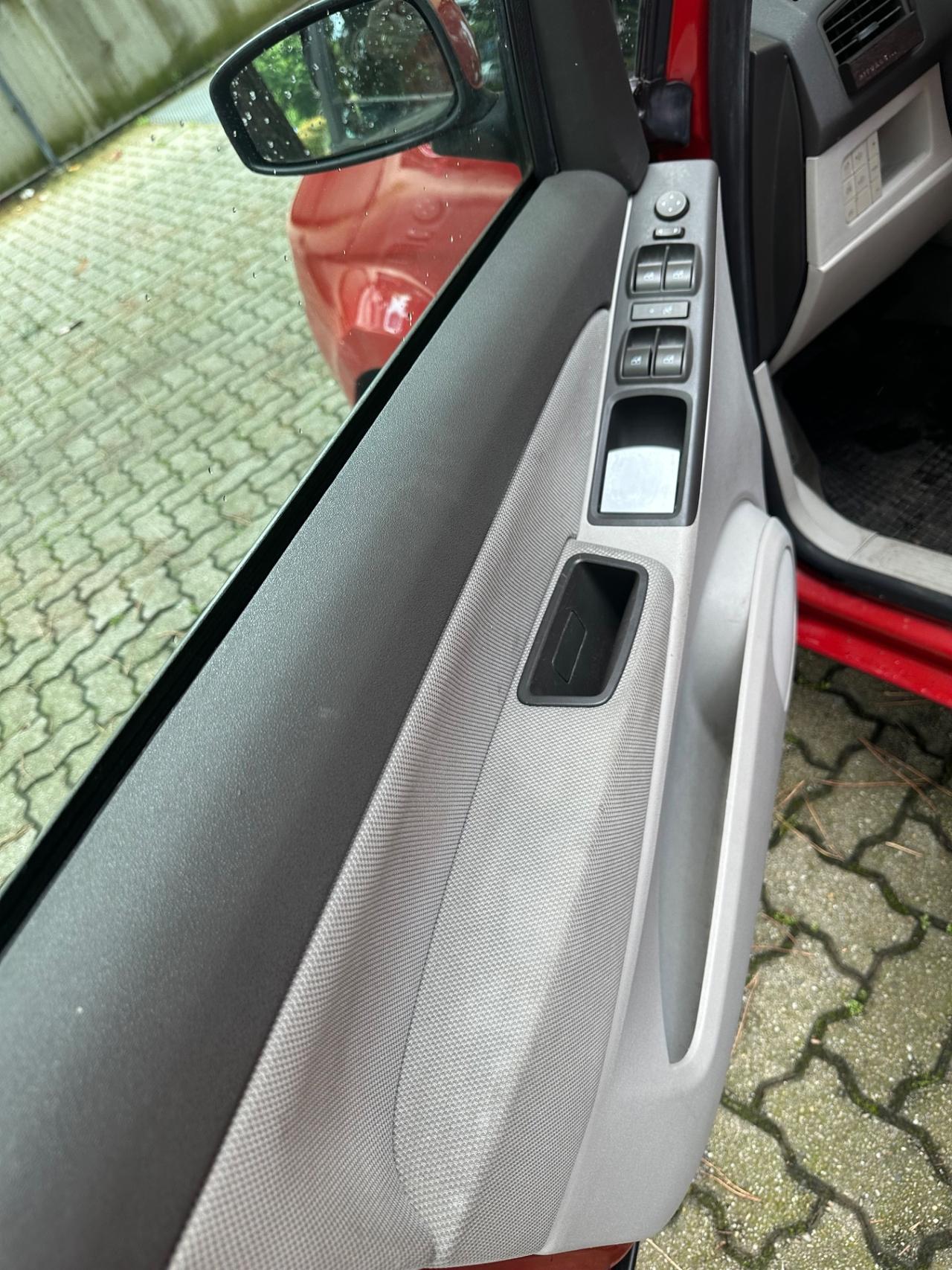Fiat Idea 1.4 16V Emotion