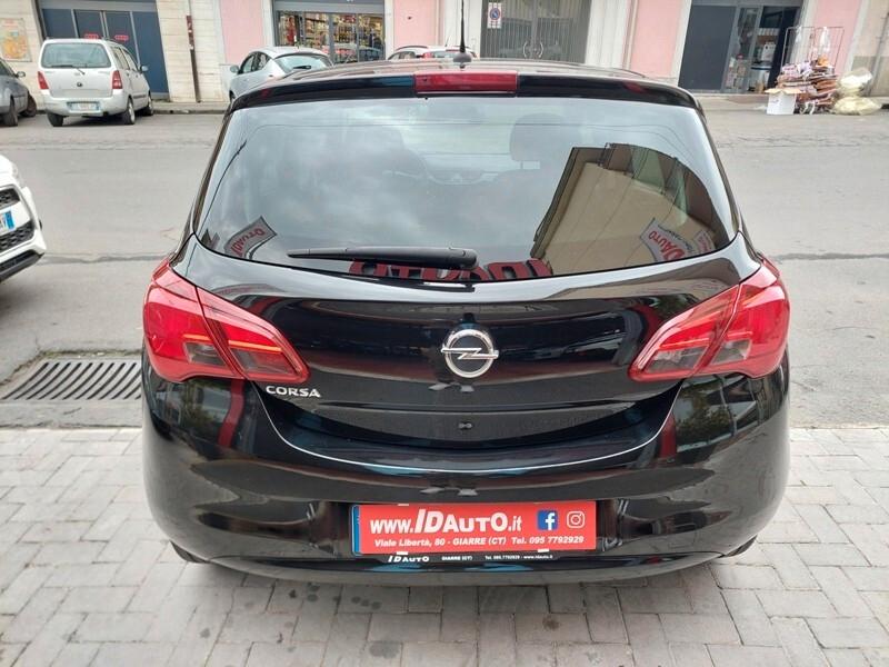 Opel Corsa 1.4 5 porte Black Edition