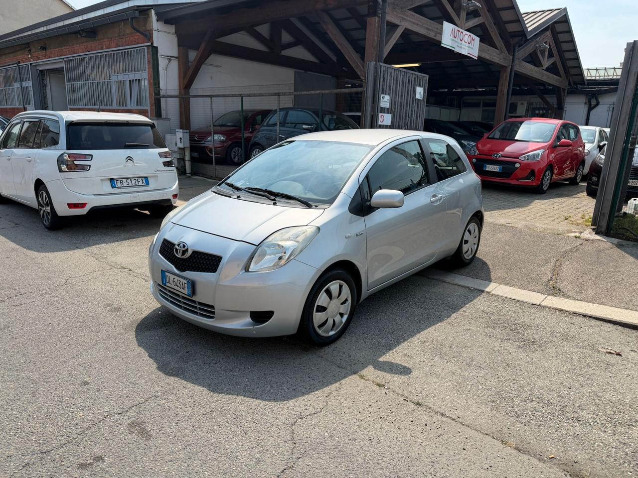 Toyota Yaris 1.4 D-4D 3 porte M-MT Navi