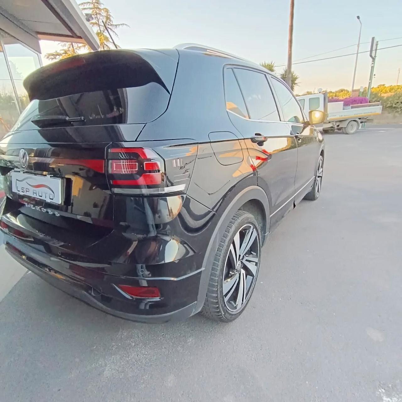 Volkswagen T-Cross 1.6 TDI DSG R-Line