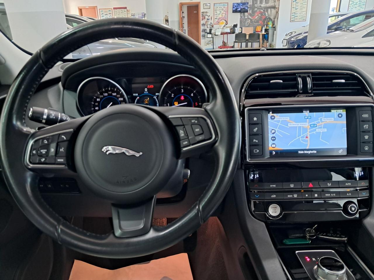 Jaguar F-Pace 2.0 D 180 CV AWD Prestige