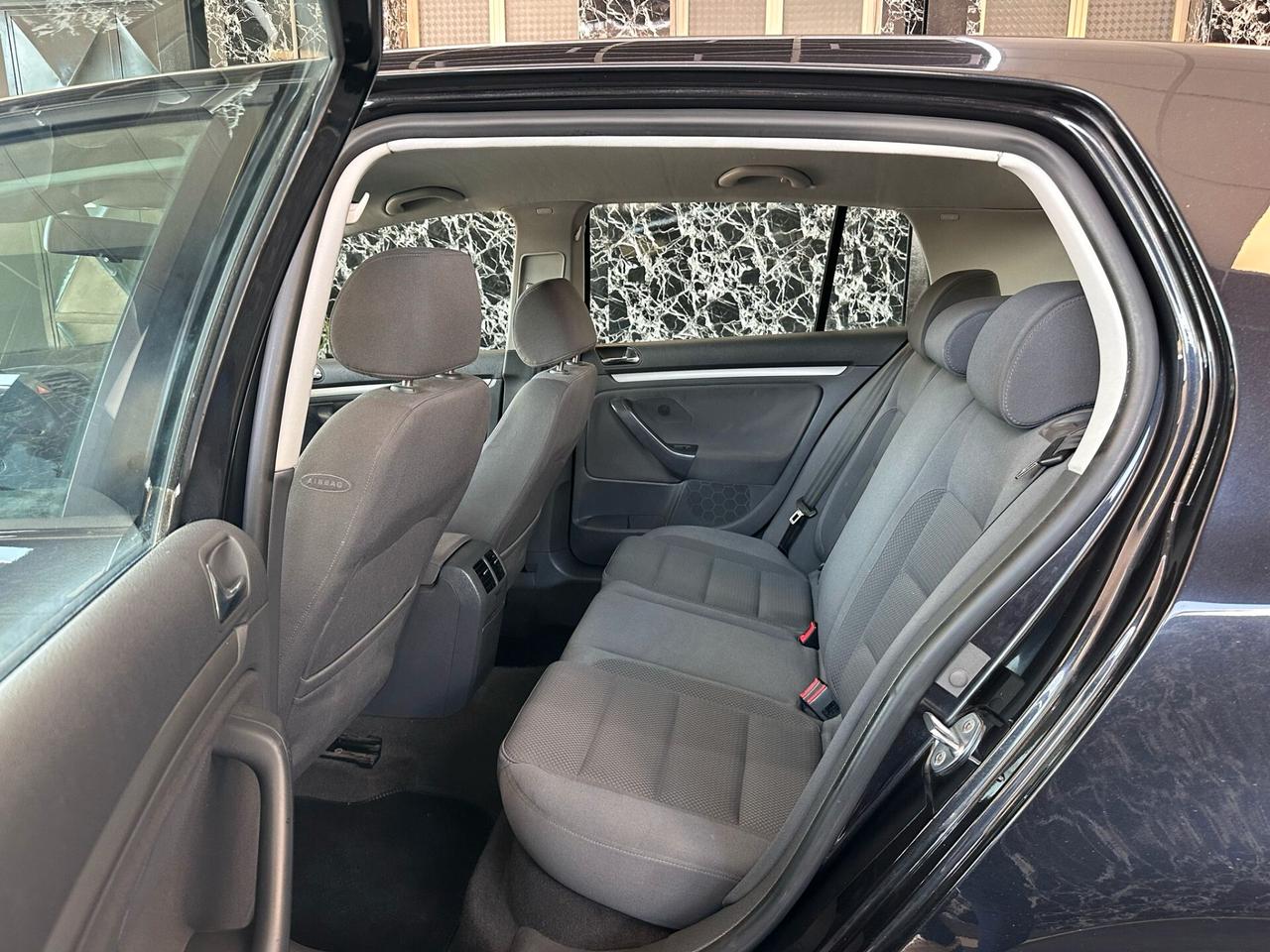 Volkswagen Golf 1.6 5p. Comfortline