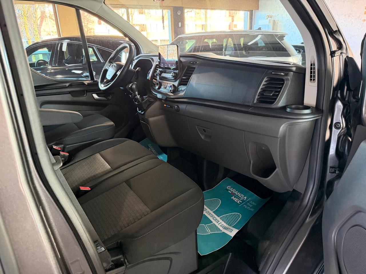 Ford Transit IVA ESPOSTA 9 Posti Lungo Km 70.000 Neopatentati