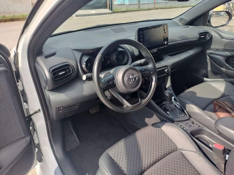 Toyota Yaris Hybrid Style MY22