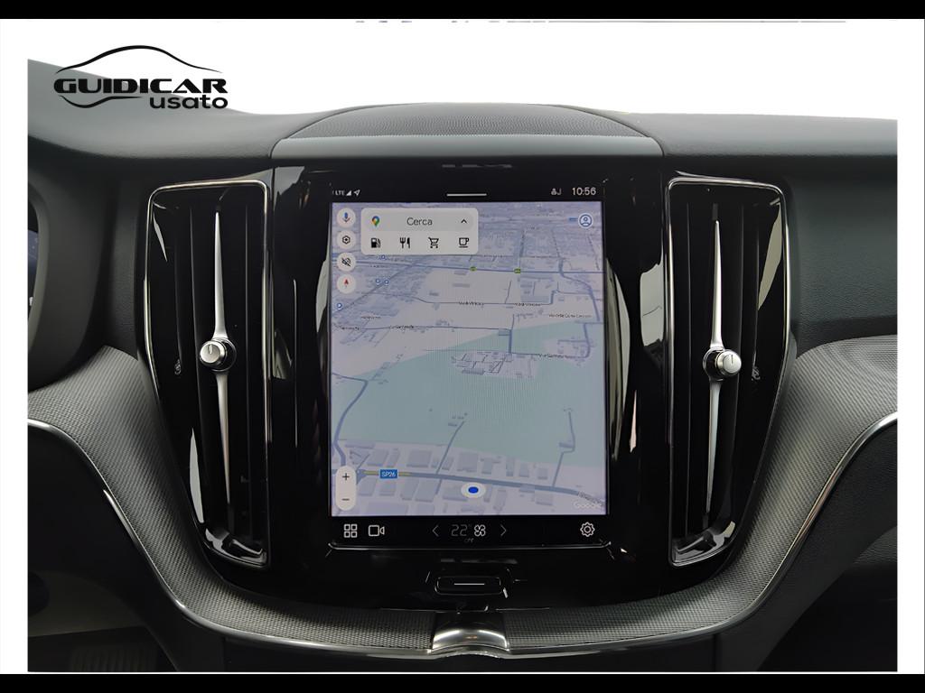 VOLVO XC60 II 2022 - XC60 2.0 b4 Plus Dark auto