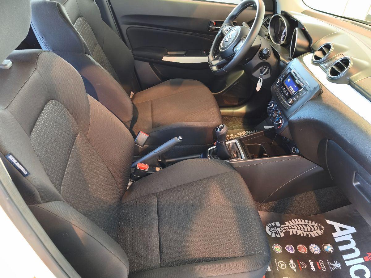 SUZUKI Swift 1.2 Hybrid Top