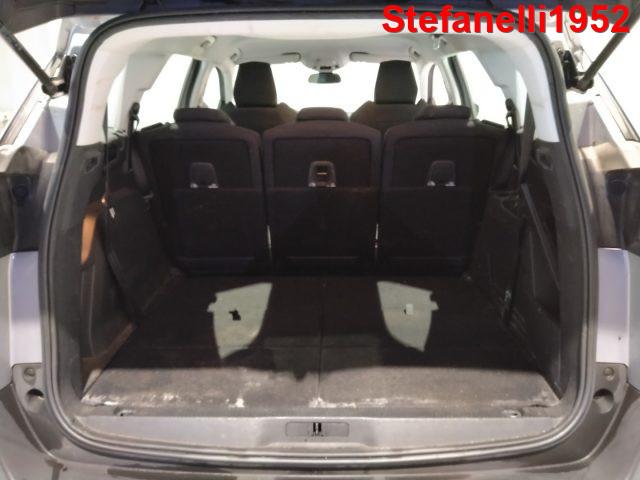 PEUGEOT 5008 BlueHDi 130 S&S EAT8 Business