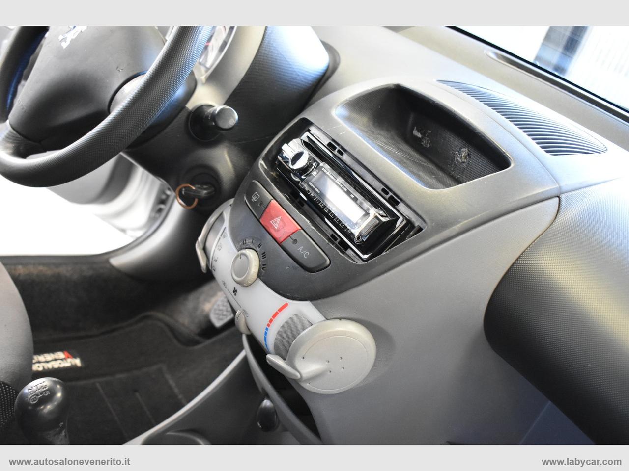 PEUGEOT 107 1.0 68 CV 5p. Plaisir