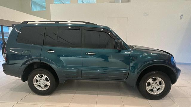 MITSUBISHI Pajero 3.2 16V DI-D 5p. GLS1 Autocarro
