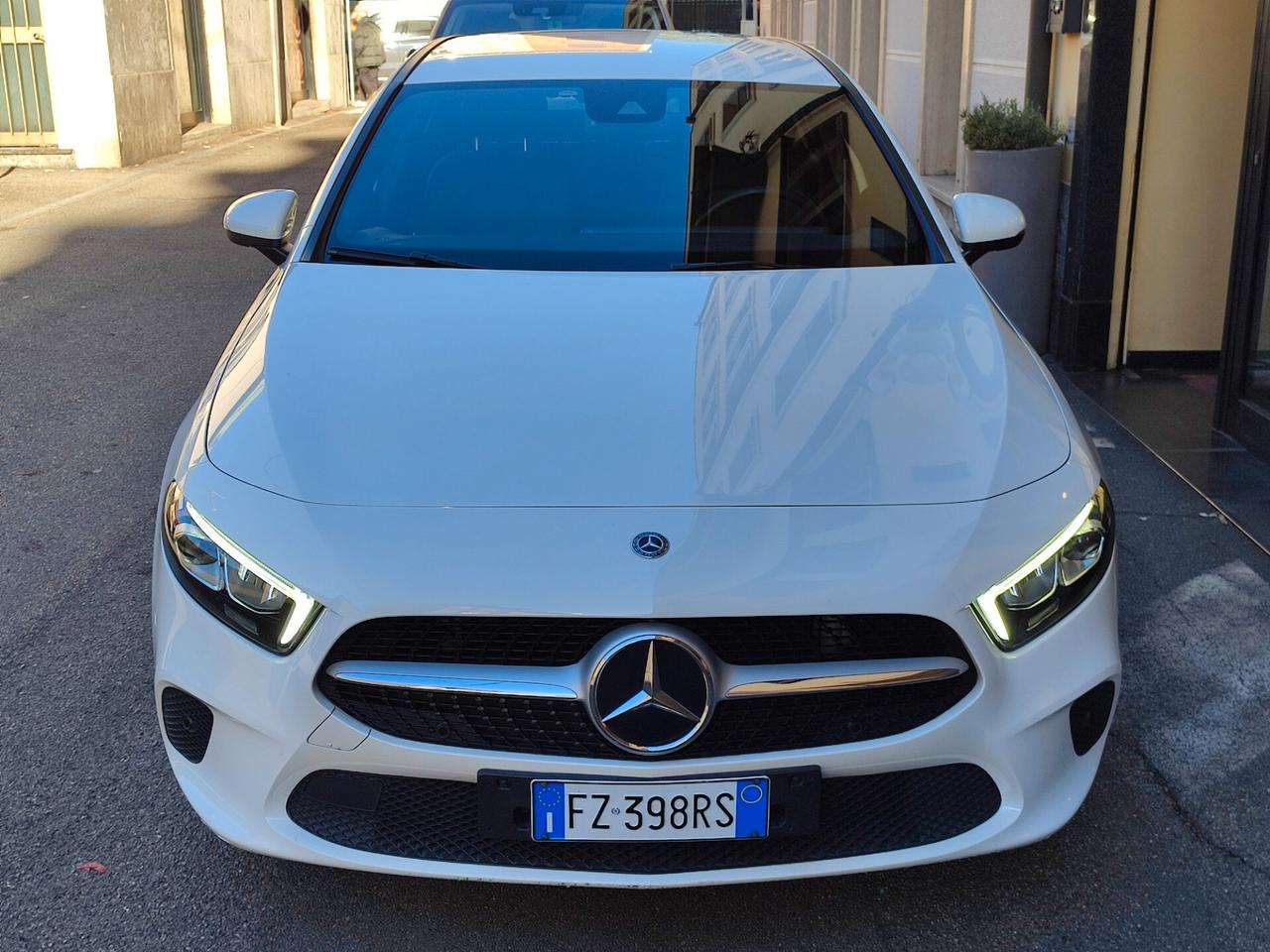 Mercedes-benz A 180 d Automatic Mod 2020 Navi Mbux / LED /Full