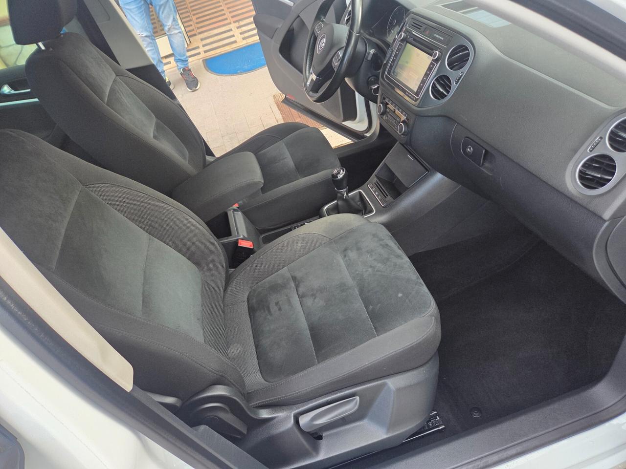 VW TIGUAN 2.0 TDI ANNO 2015 NAVI PARK ASSIST KMCERTIF