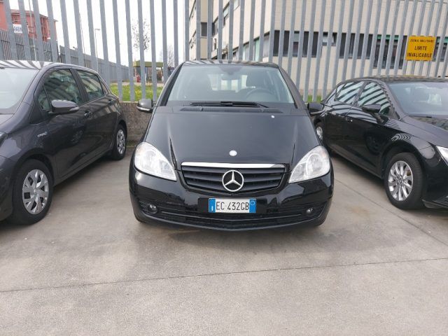 MERCEDES-BENZ A 160 Elegance