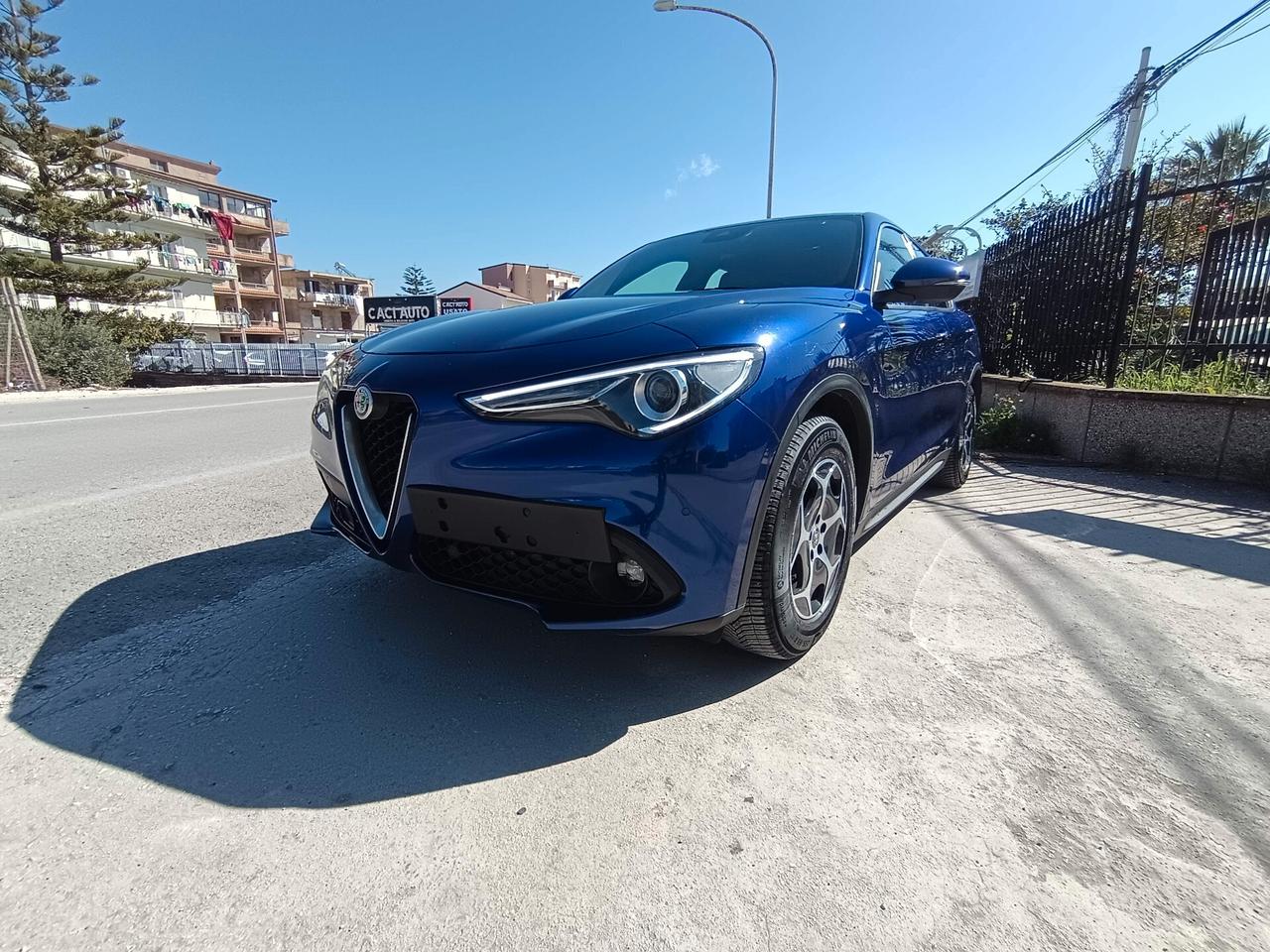 Alfa Romeo Stelvio 2.2 Turbodiesel 160 CV AT8 RWD Super Business