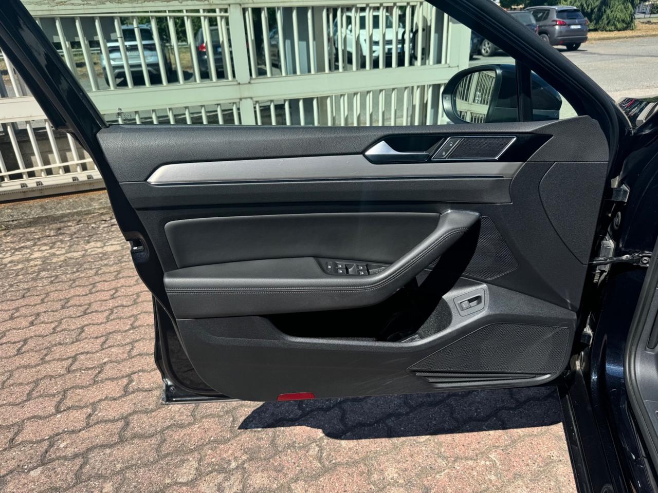 Volkswagen Passat Variant 2.0 TDI DSG Executive BlueMotion Tech.
