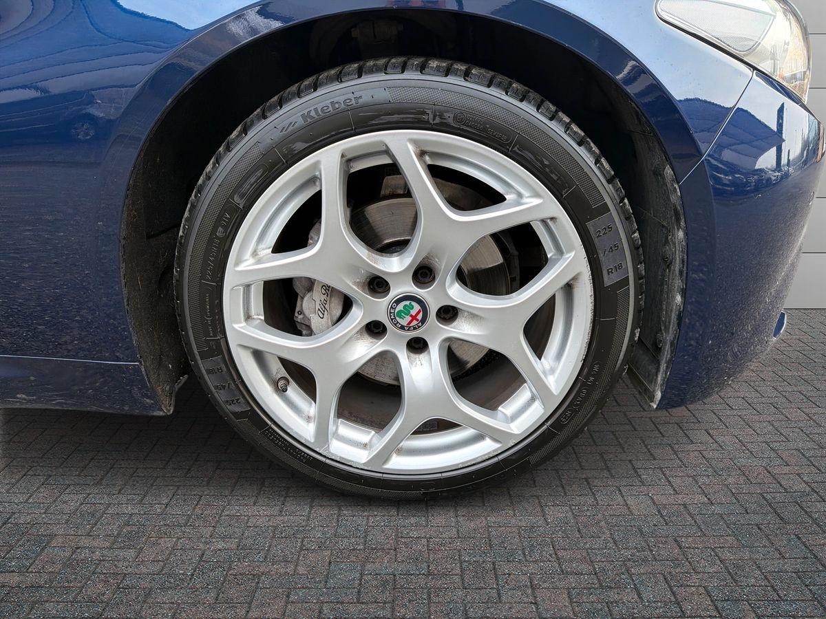 ALFA ROMEO Giulia 2.2 t Executive 160cv auto