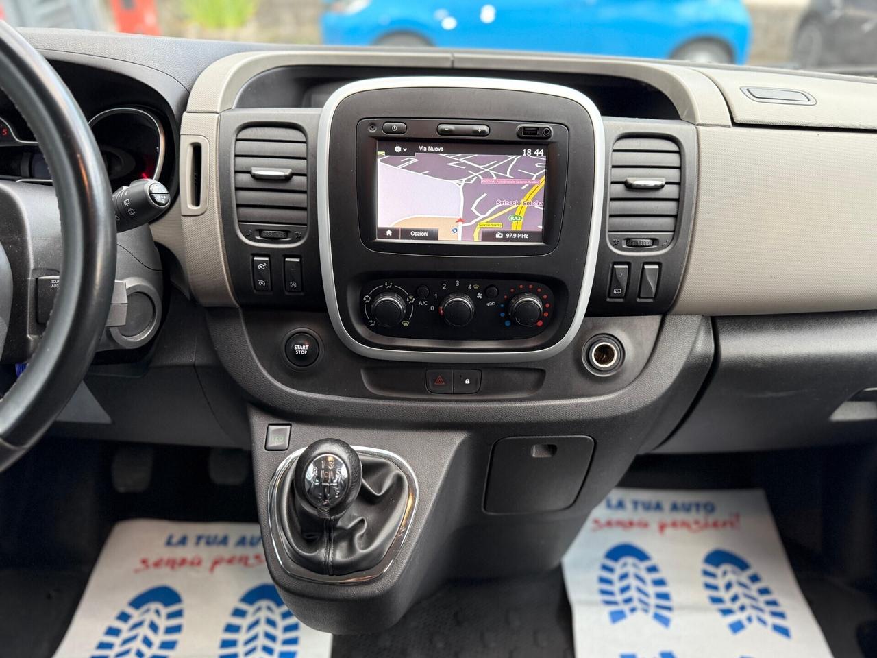 Renault Trafic T27 1.6 dCi 125CV 9 POSTI