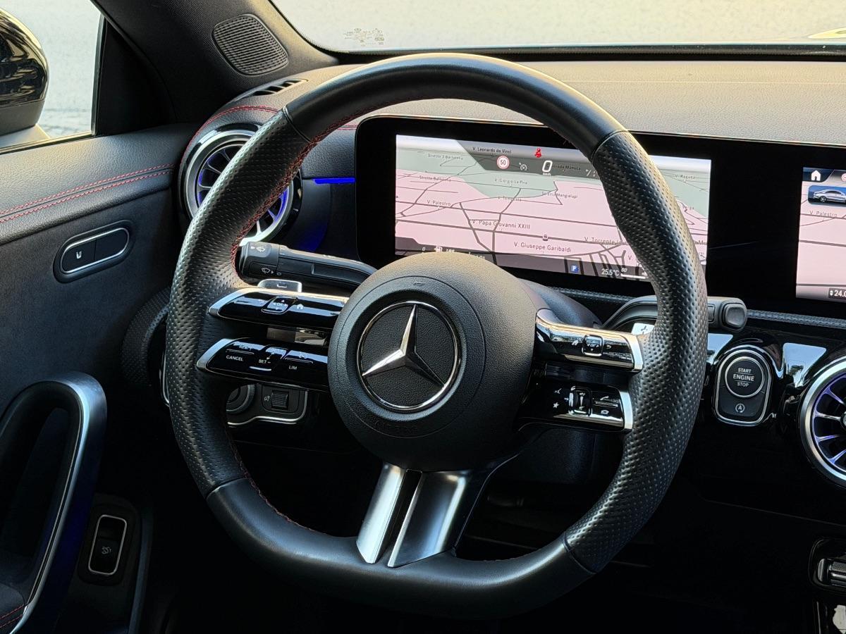 New Mercedes CLA 200d Premium AMG Night Edition 150CV