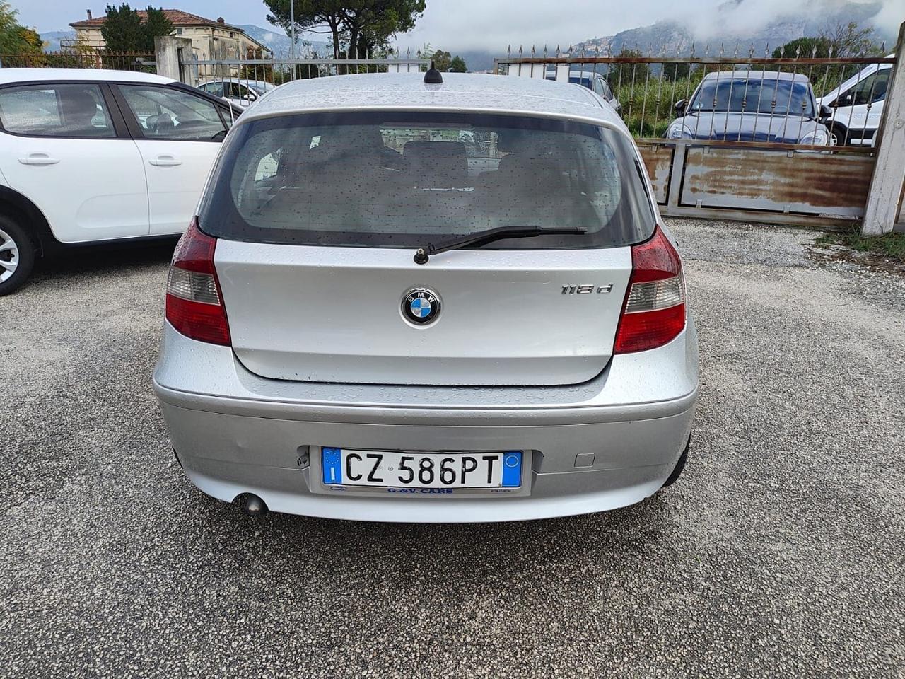 BMW SERIE 1 118D 5P Attiva