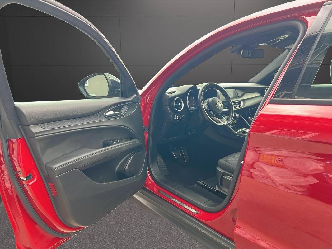 Alfa Romeo Stelvio 2.2 t Super rwd 160cv auto