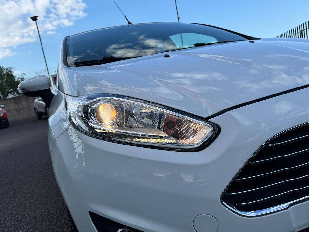 Ford Fiesta 1.5 TDCi 75CV 5 porte Titanium