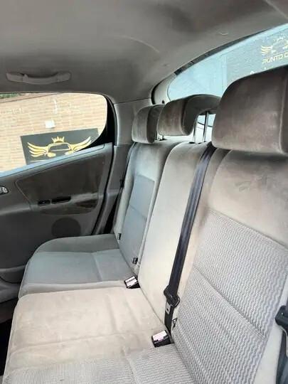 Peugeot 207 1.4 HDi 70CV 5p. XT