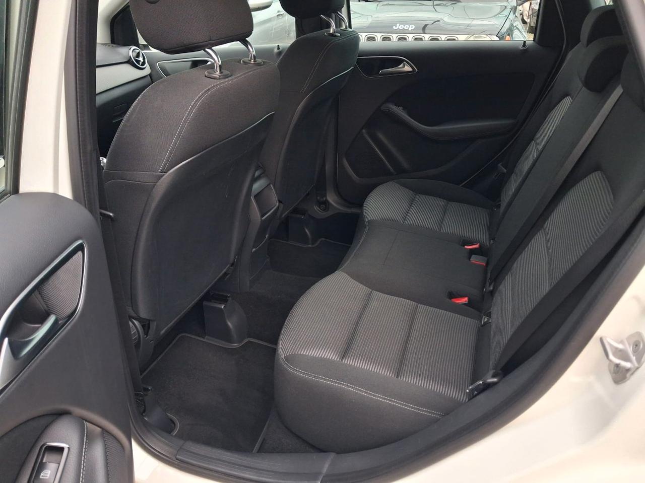 Mercedes B 180 D Executive E6 FL