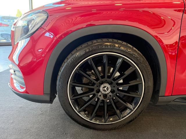 MERCEDES-BENZ GLA 200 Automatic Premium